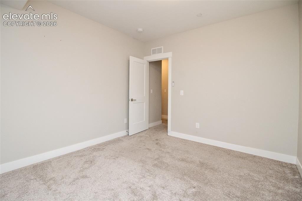 443 Stone Cottage Grv - Photo 3 of 41