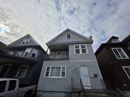 featured image of 1023 E Lovejoy St