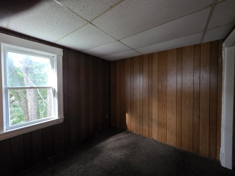 1023 E Lovejoy St - Photo 7 of 10
