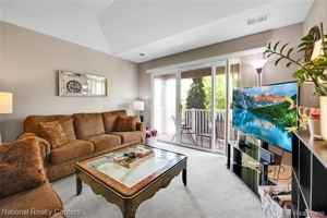 featured image of 4048 Berkeley Ave