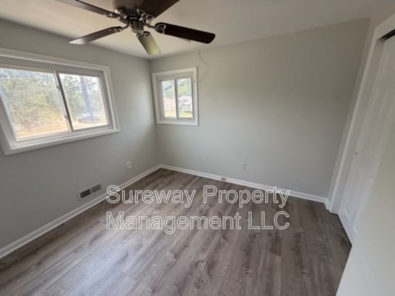 991 Sherbrook Cir - Photo 7 of 7