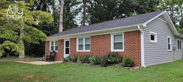 featured image of 290 Windfield Cir #1