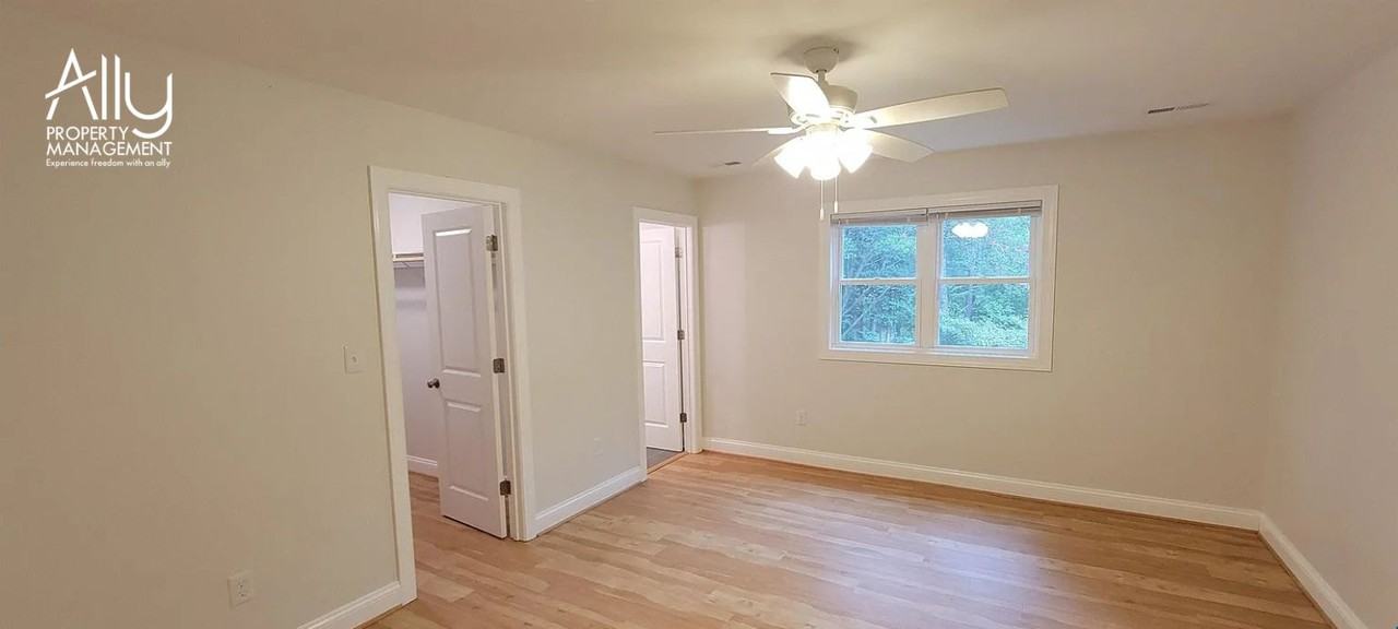 290 Windfield Cir #1 - Photo 7 of 50