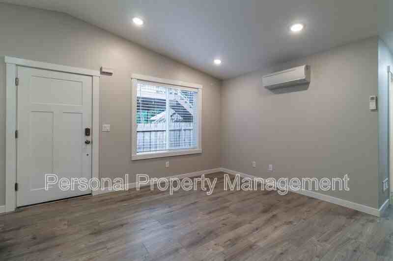 3507 Y St - Photo 3 of 11
