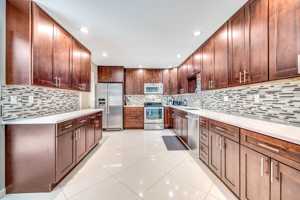 featured image of 574 Juniper Pl