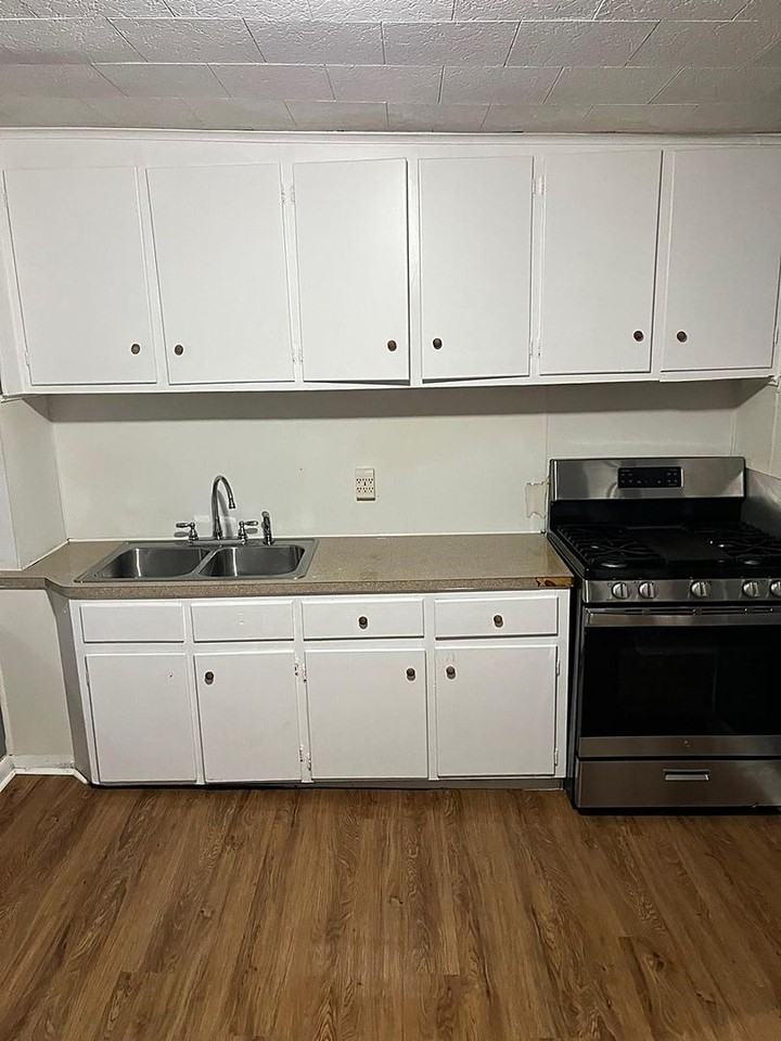 84 ORANGE STREET LLC - Photo 3 of 5