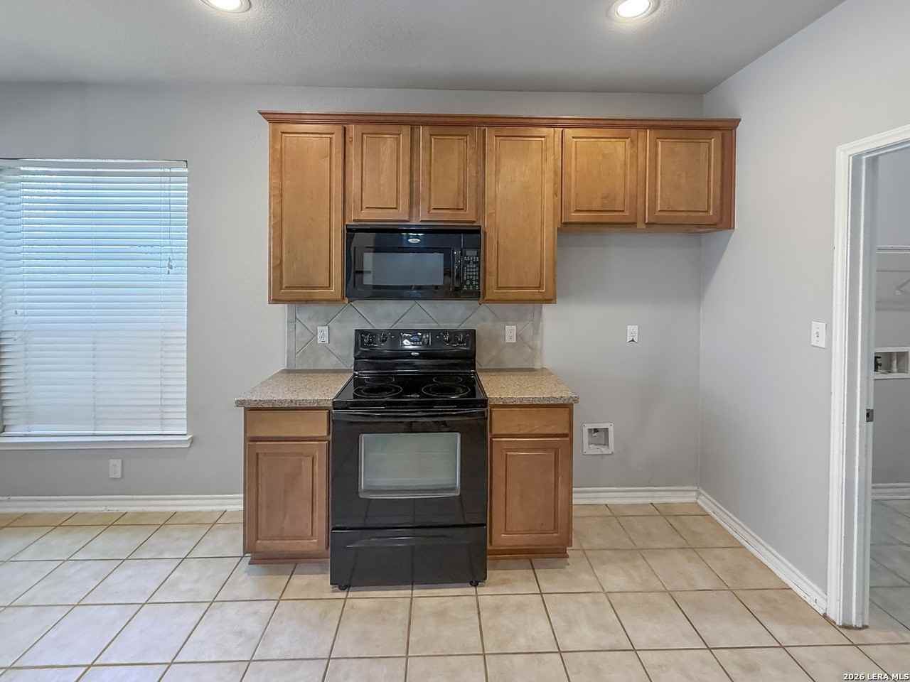 1151 Pinnacle Fls - Photo 7 of 31