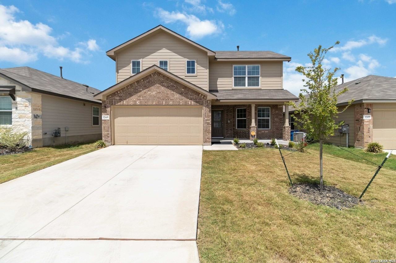 12649 Olozaga - Photo 2 of 25