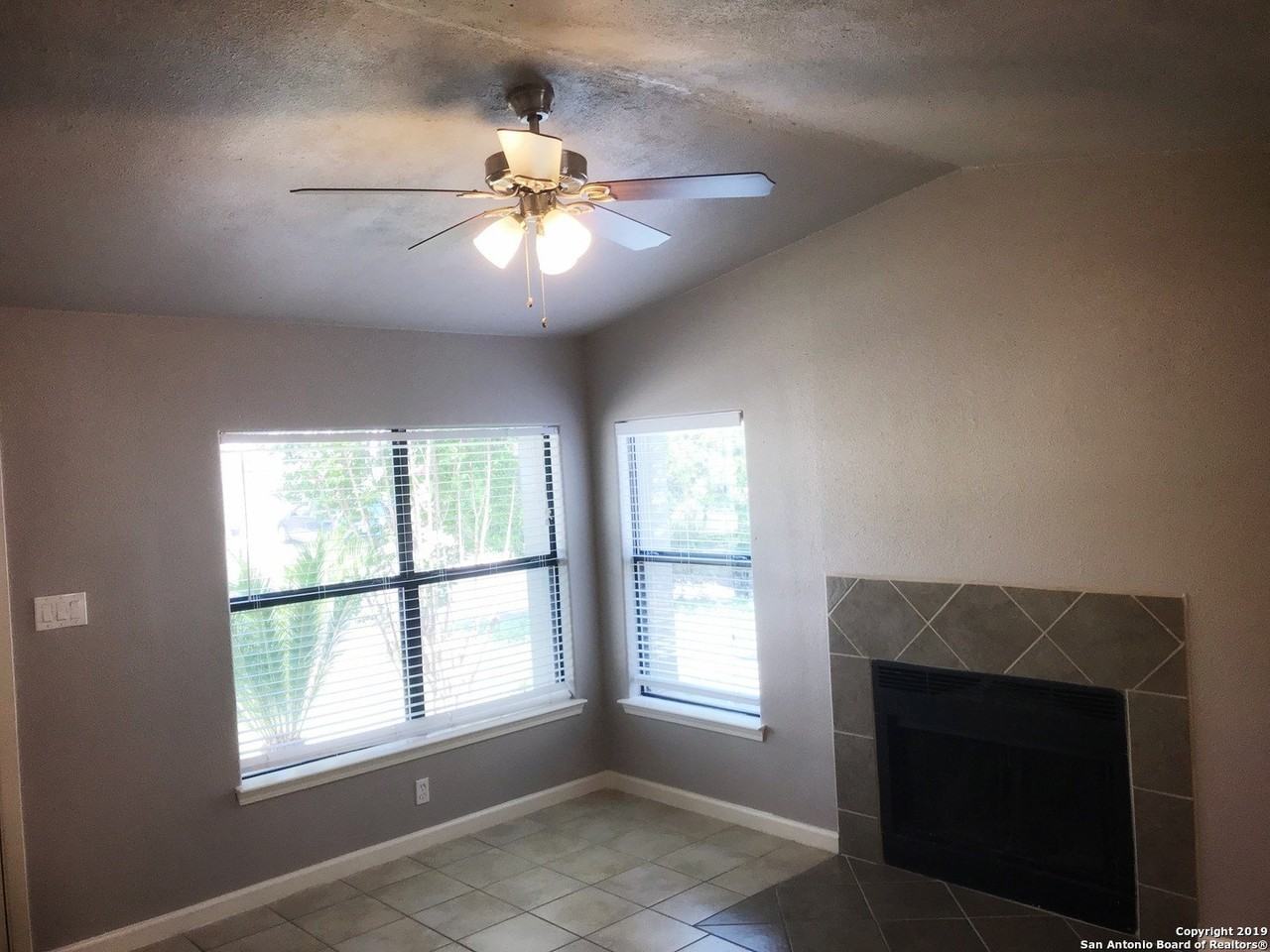 11730 Spring Song Dr - Photo 4 of 16