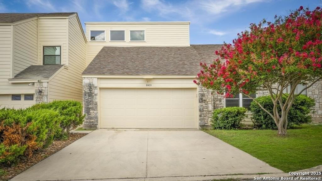 8421 Echo Creek Ln - Photo 2 of 22