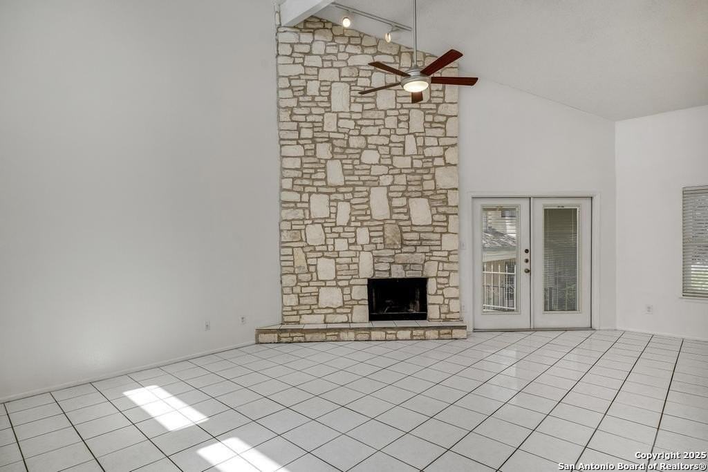 8421 Echo Creek Ln - Photo 7 of 22