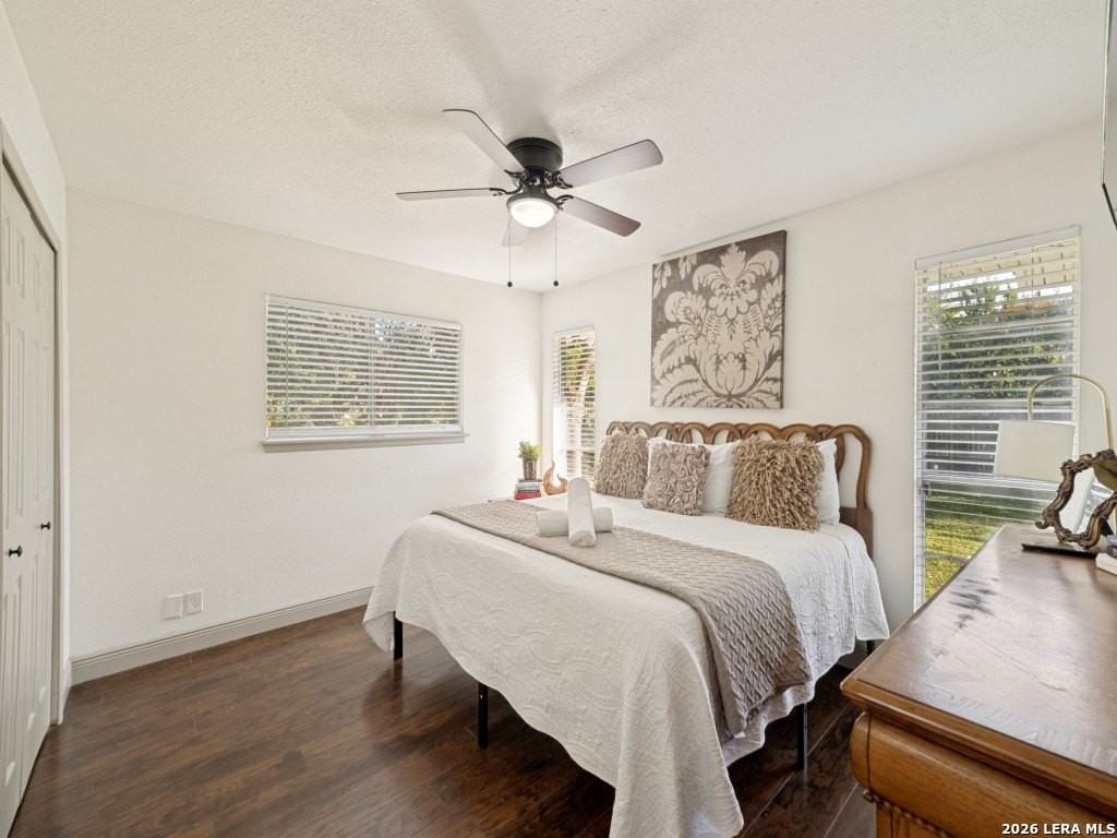 9526 Mider Dr - Photo 5 of 12