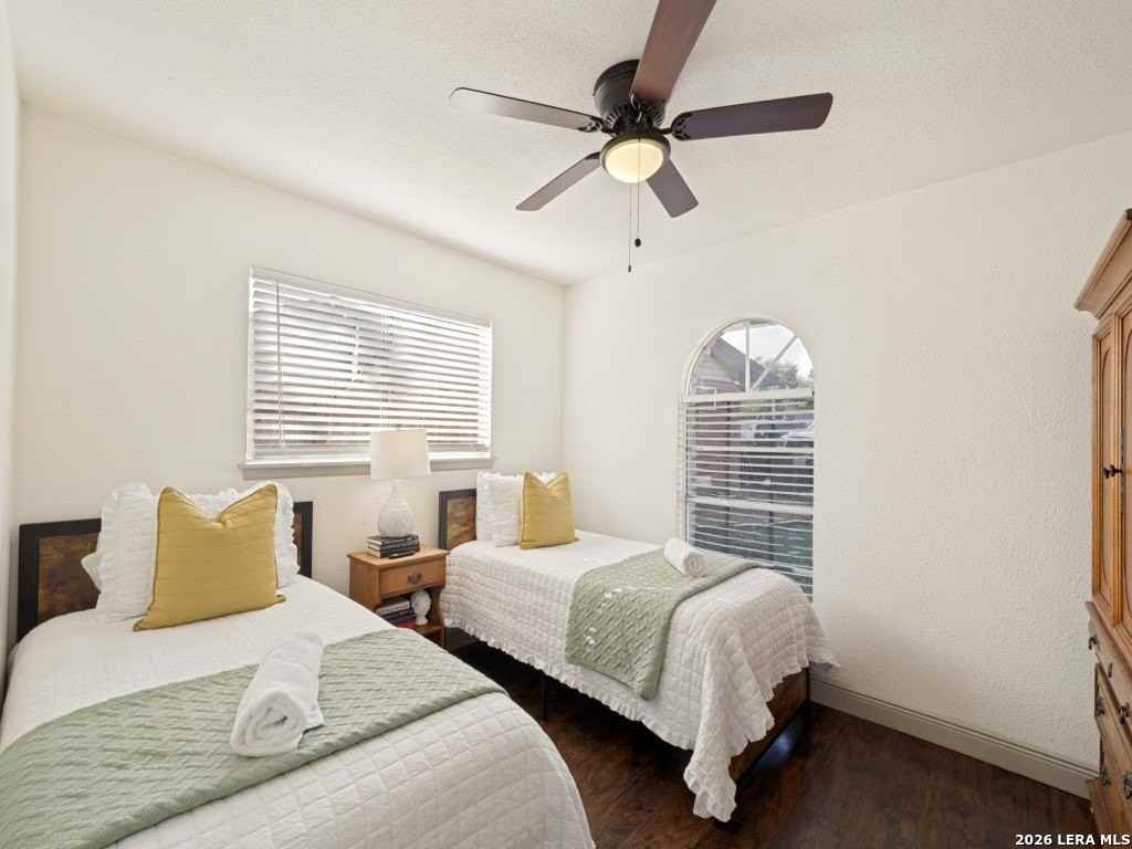 9526 Mider Dr - Photo 7 of 12