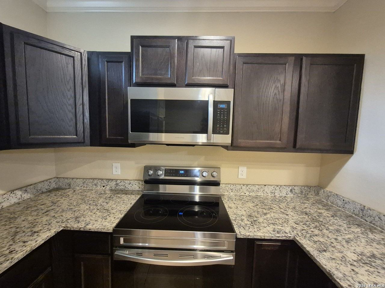 13903 Annas Way #103 - Photo 6 of 18