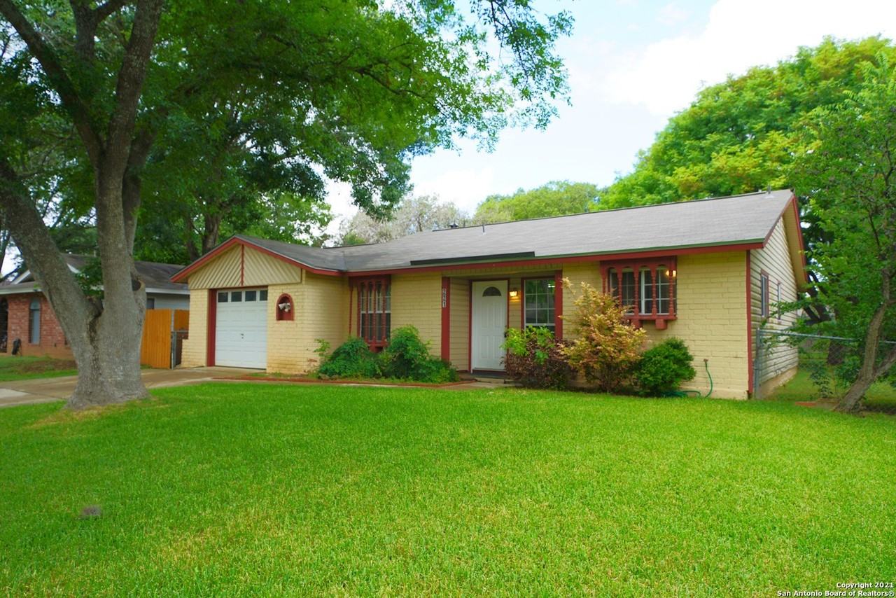 221 Judith Ann Dr - Photo 3 of 33
