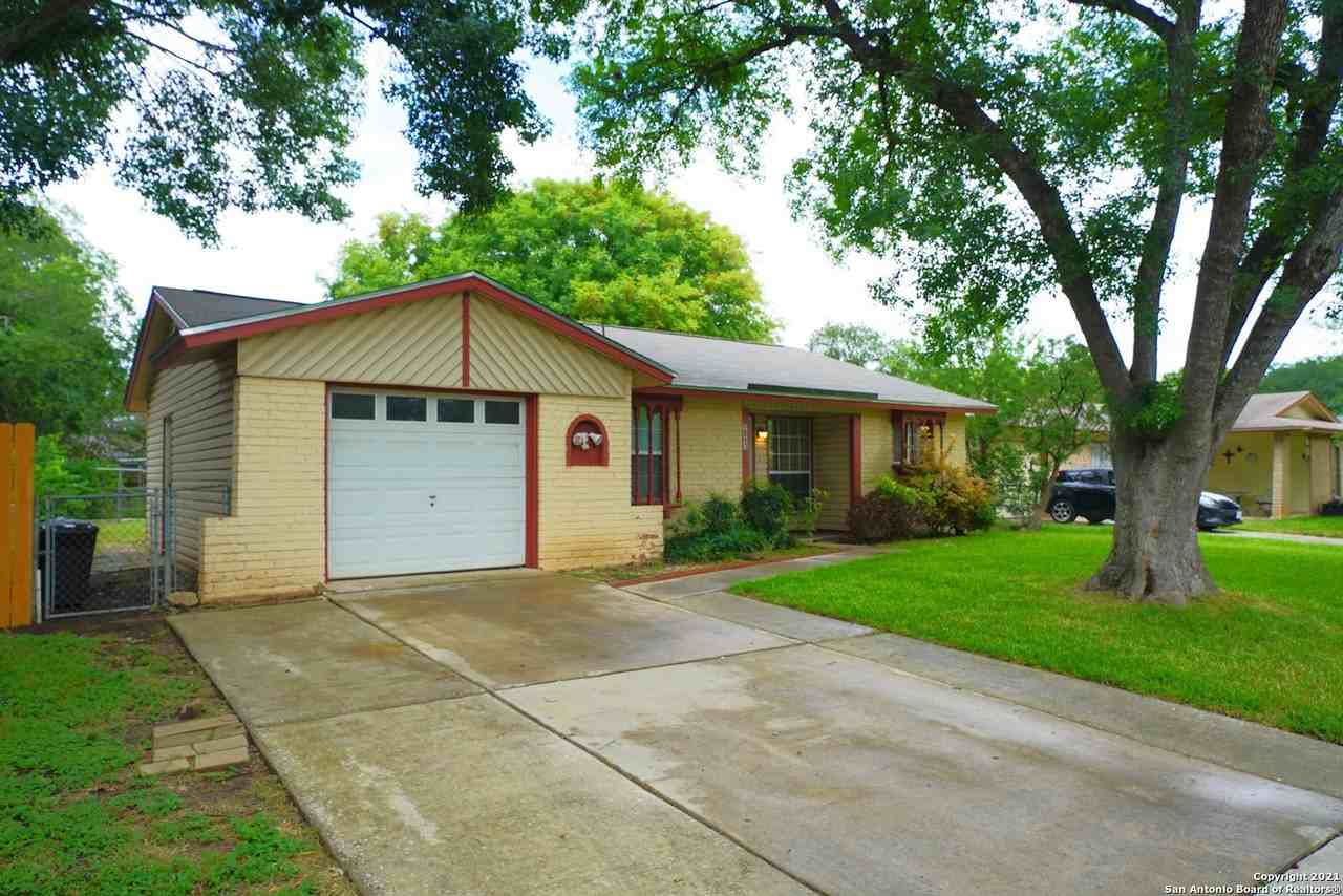 221 Judith Ann Dr - Photo 5 of 33