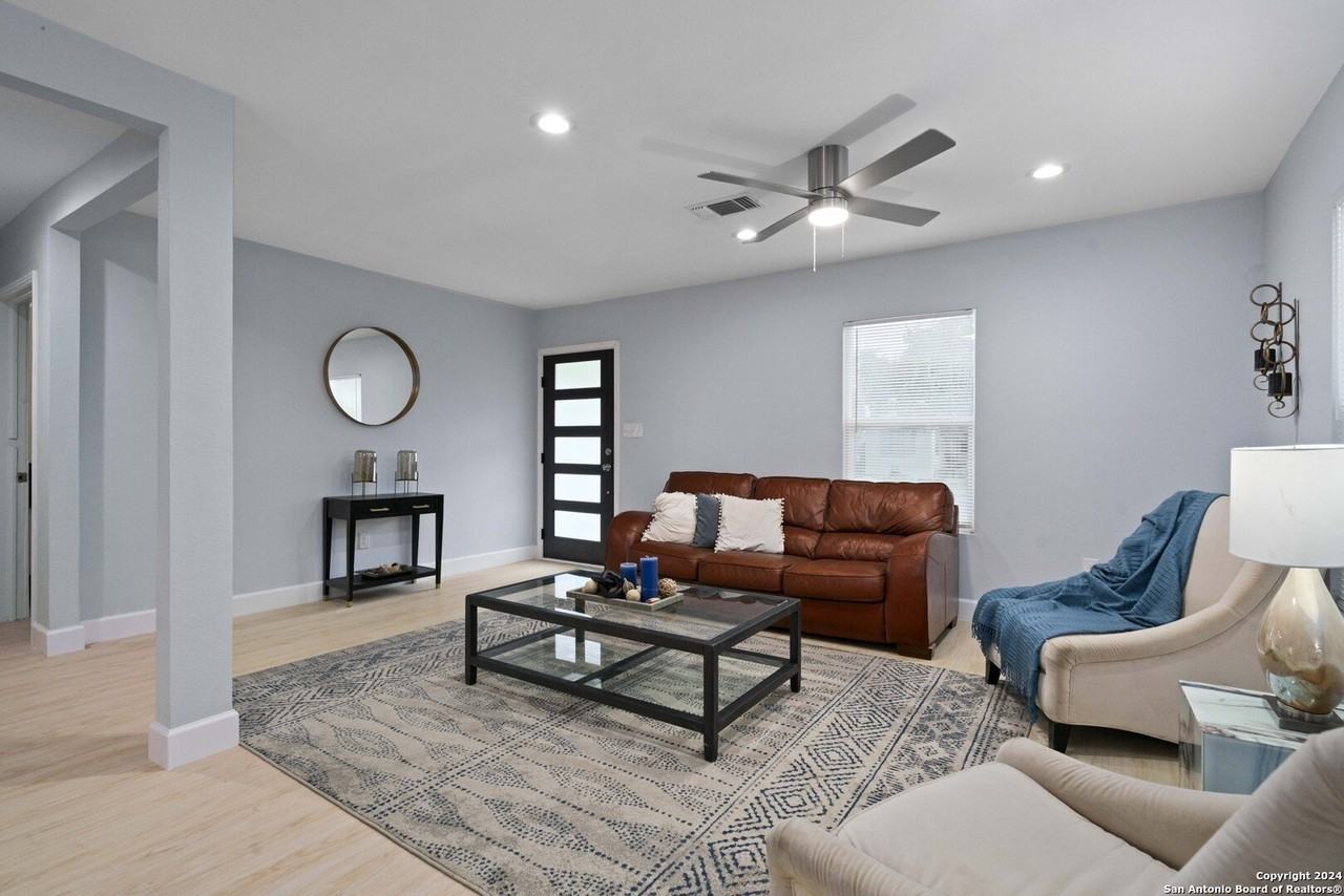 333 Haggin St - Photo 7 of 28