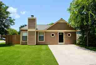 4001 Colonial Sun Dr - Photo 1 of 1
