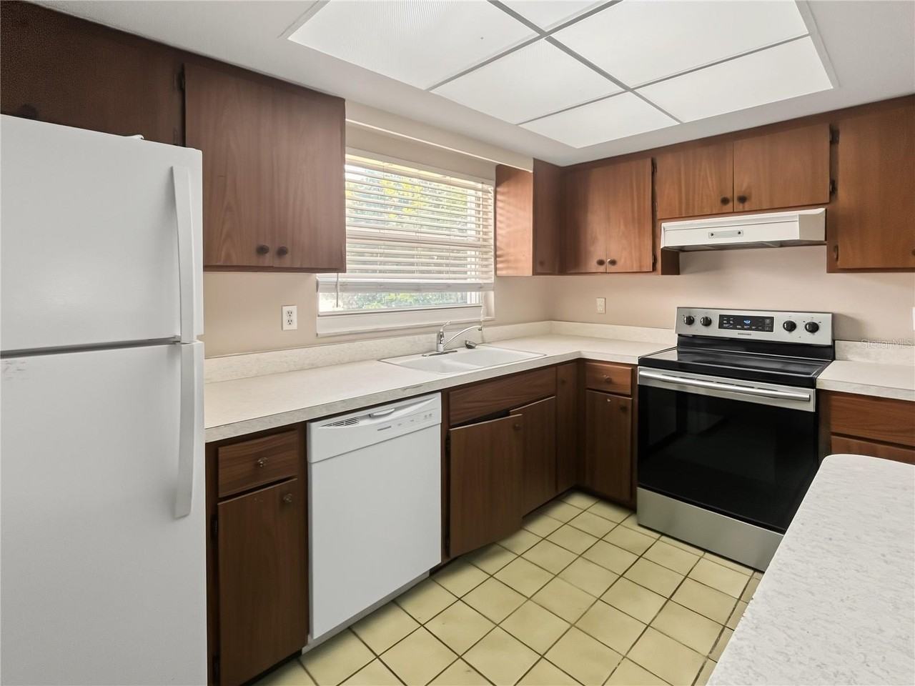 4417 Parnell Dr - Photo 4 of 12