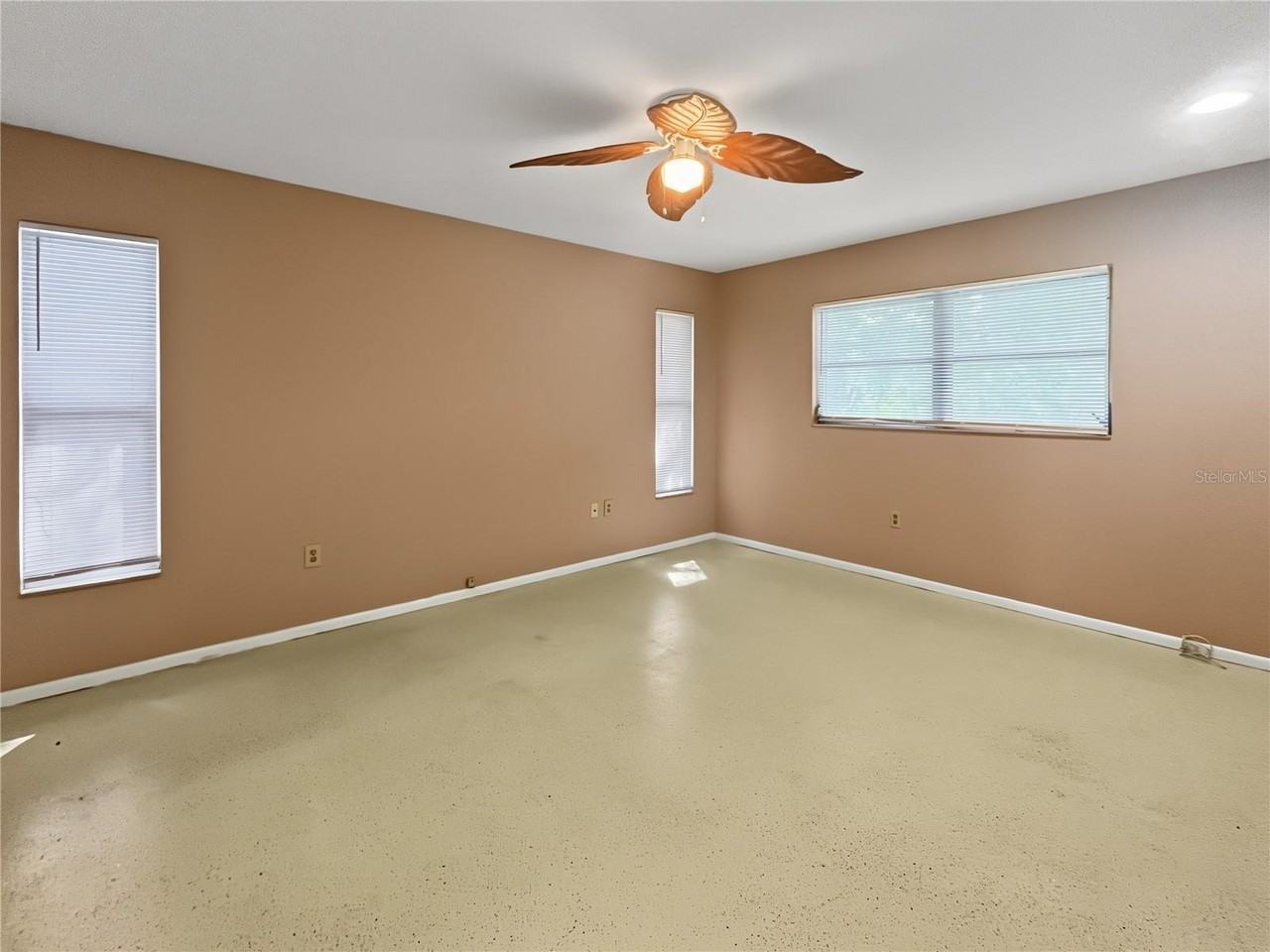4417 Parnell Dr - Photo 6 of 12