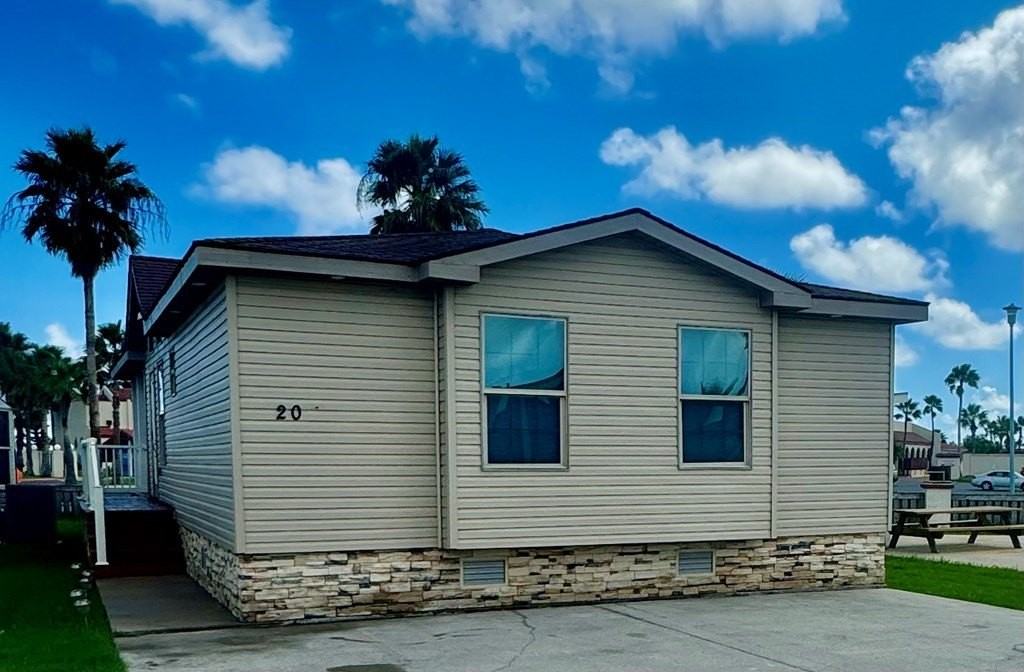 20 Conch Dr - Photo 3 of 37