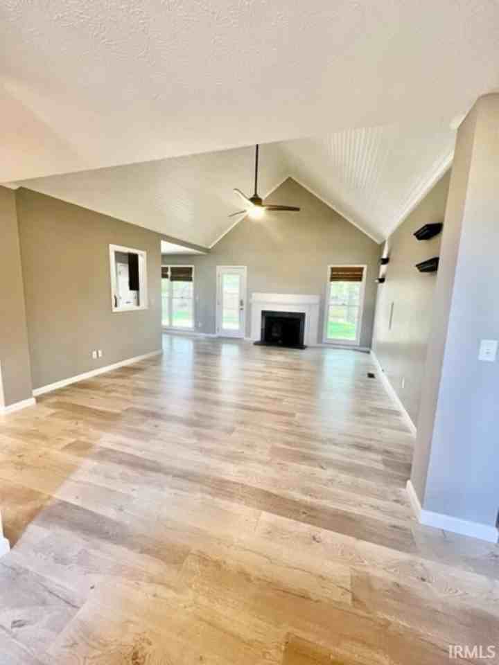 8933 Shadow Ridge Dr - Photo 4 of 29