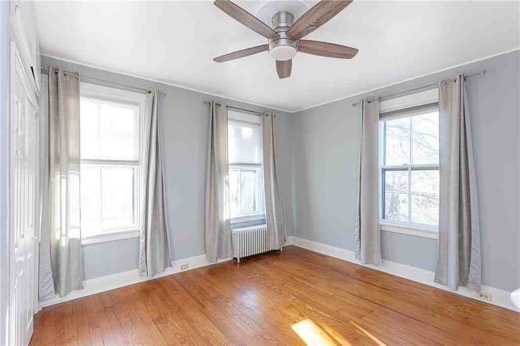 11 Newport Ave #2 - Photo 4 of 25