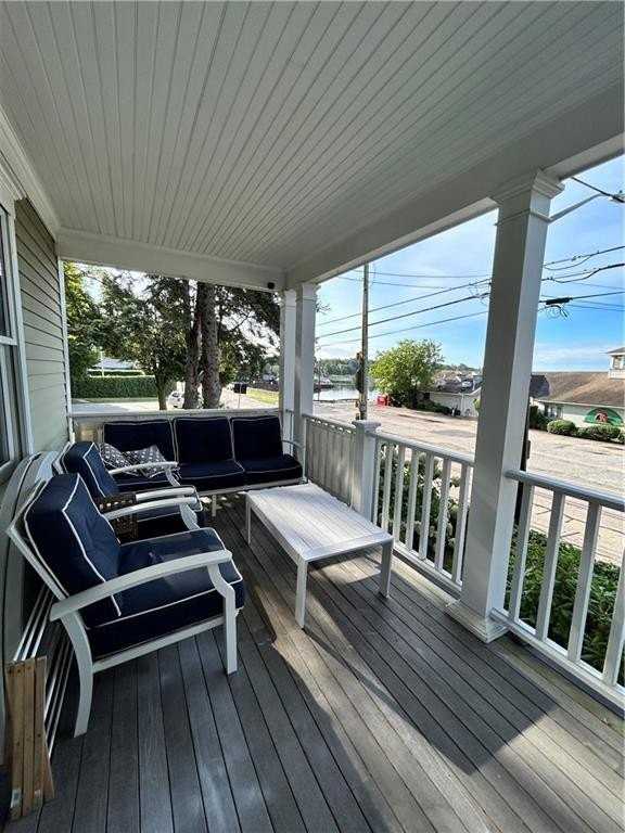 120 Hope St - Photo 3 of 37