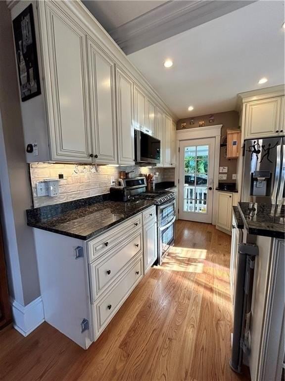 120 Hope St - Photo 7 of 37