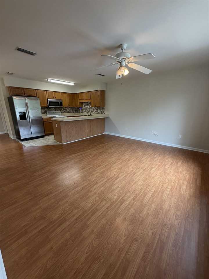 1409-1 Deerhaven Ln #1 - Photo 2 of 9