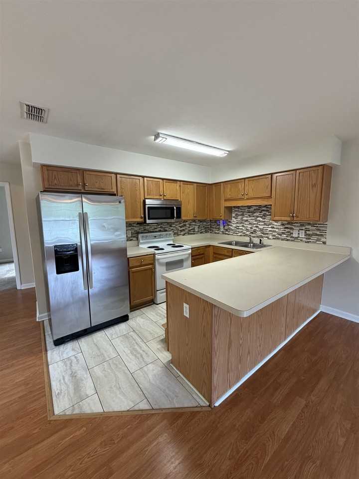 1409-1 Deerhaven Ln #1 - Photo 4 of 9