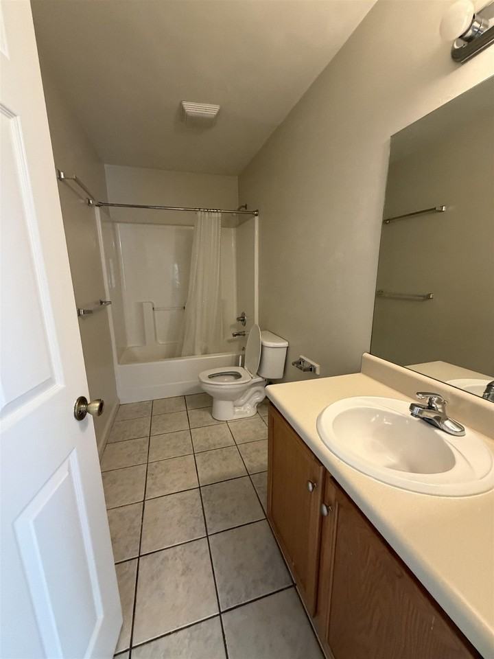 1409-1 Deerhaven Ln #1 - Photo 6 of 9