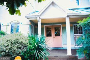 3708 Grant Pl Ne #B - Photo 1 of 1