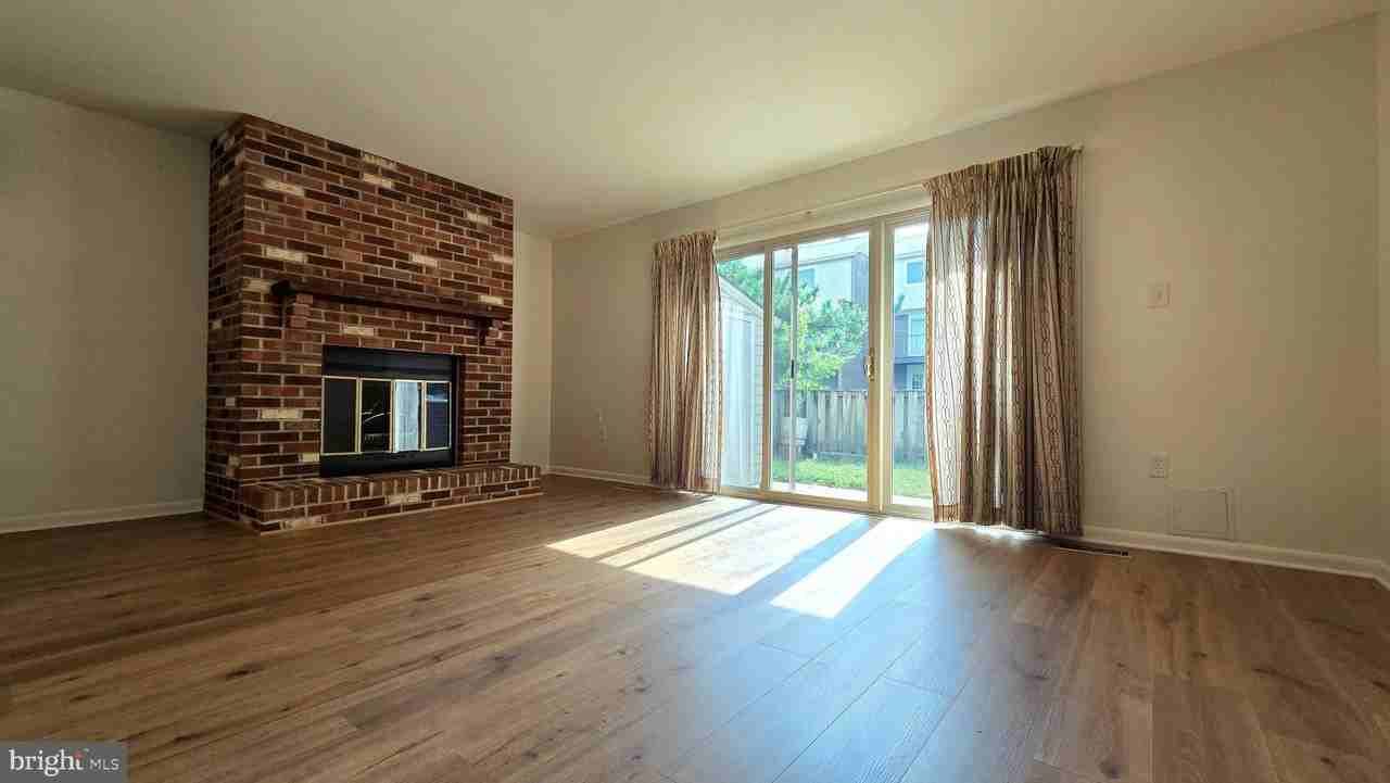 74 Gentry Ct - Photo 3 of 14