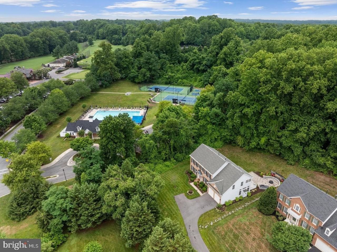 3 Sewall Ct - Photo 7 of 50