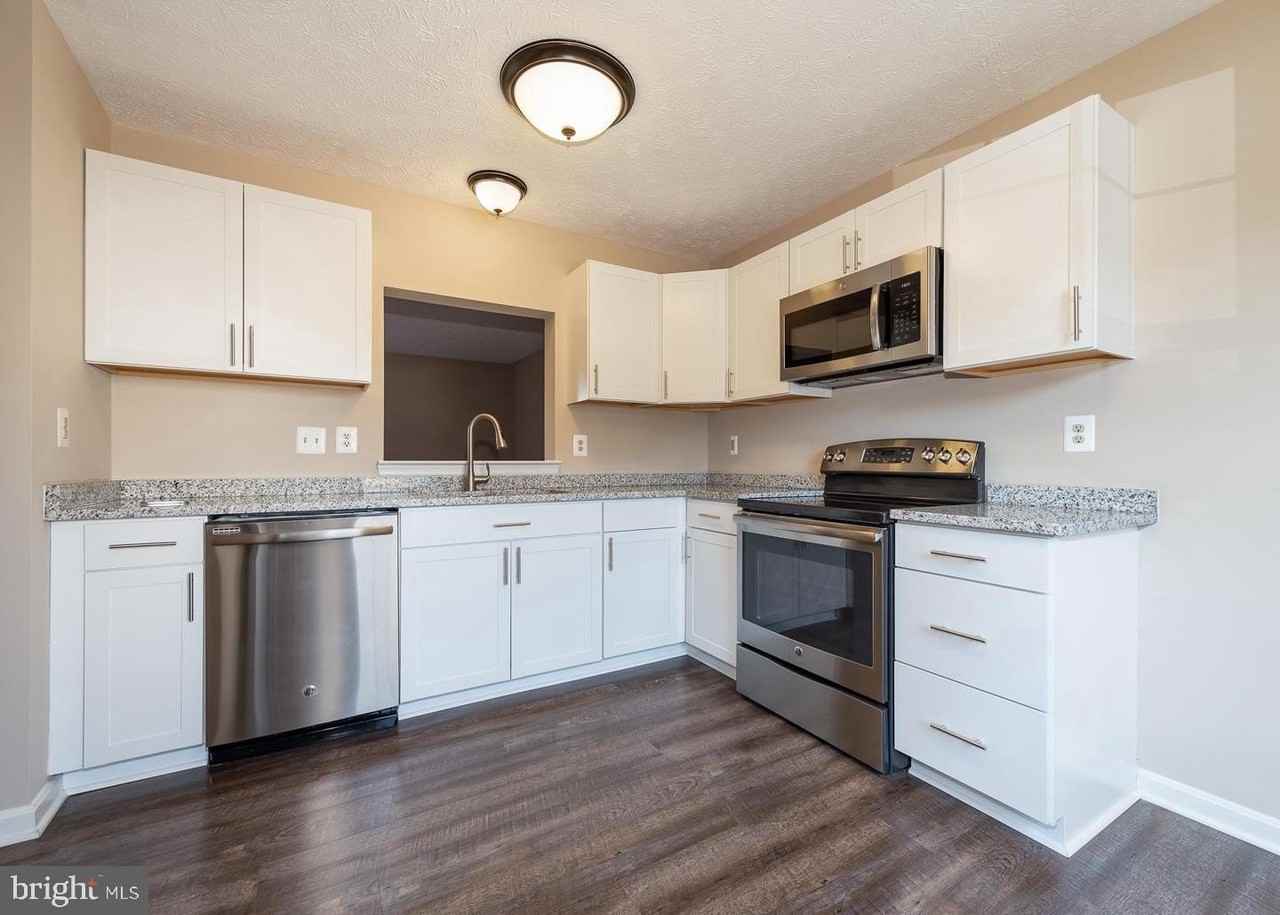 645 Realm Ct W - Photo 2 of 19