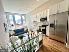 100 W Lexington St #405 - Photo 1 of 1