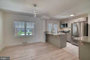 featured image of 1722 Edgewood Rd