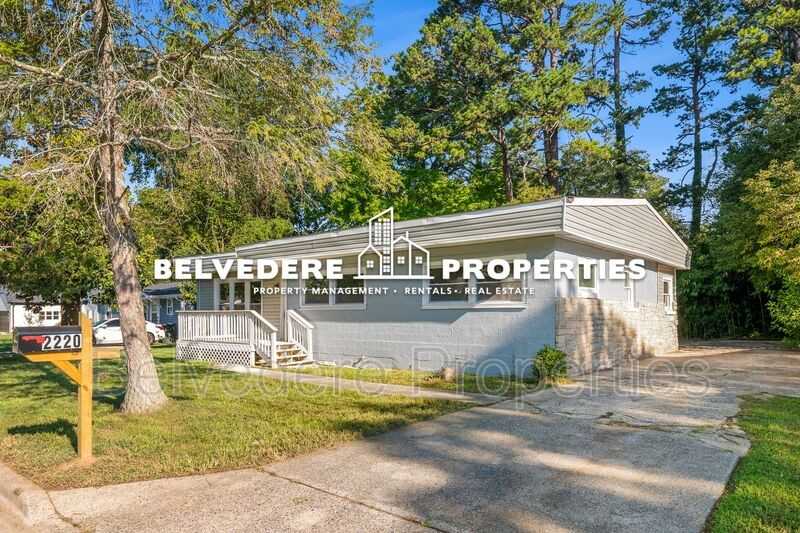 2220 Bradley St - Photo 2 of 34