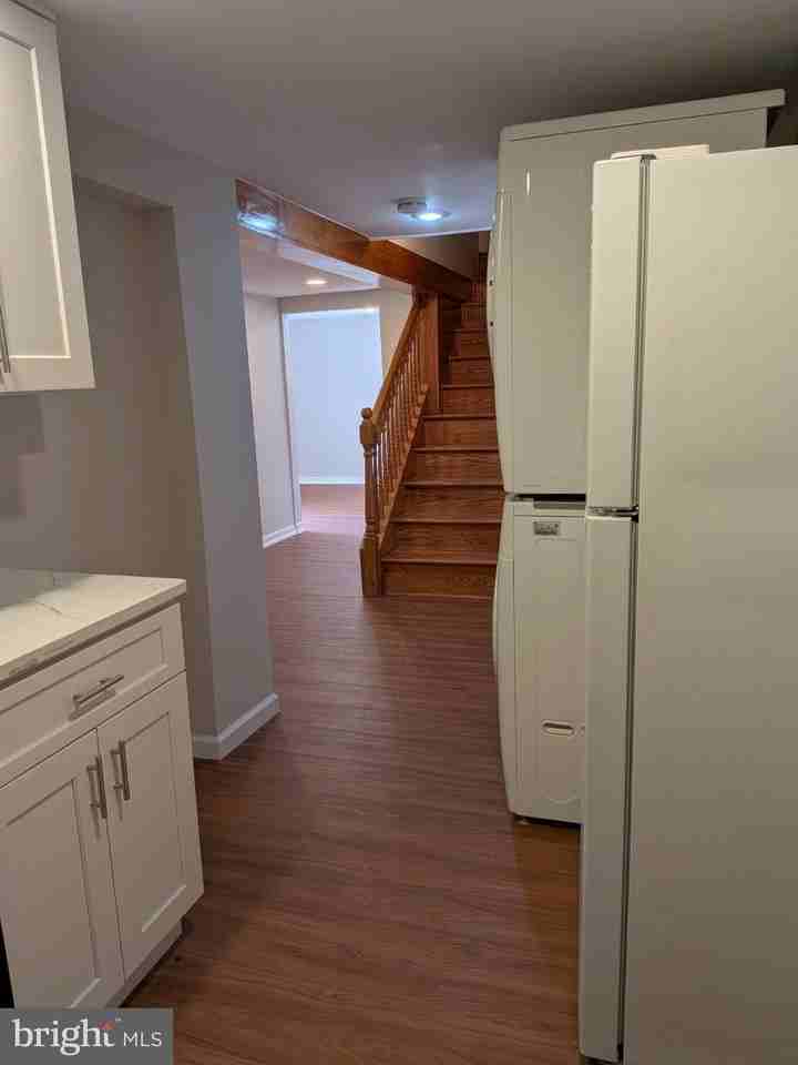 2102 Luzerne Ave - Photo 7 of 18