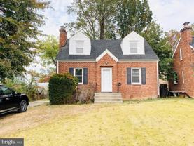 2207 Seminary Rd - Photo 1 of 1