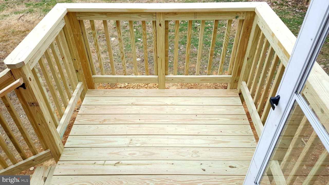2207 Seminary Rd - Photo 5 of 17