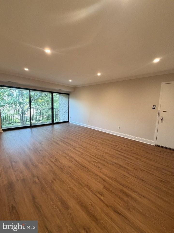 6 Monroe St #6-301 - Photo 7 of 23