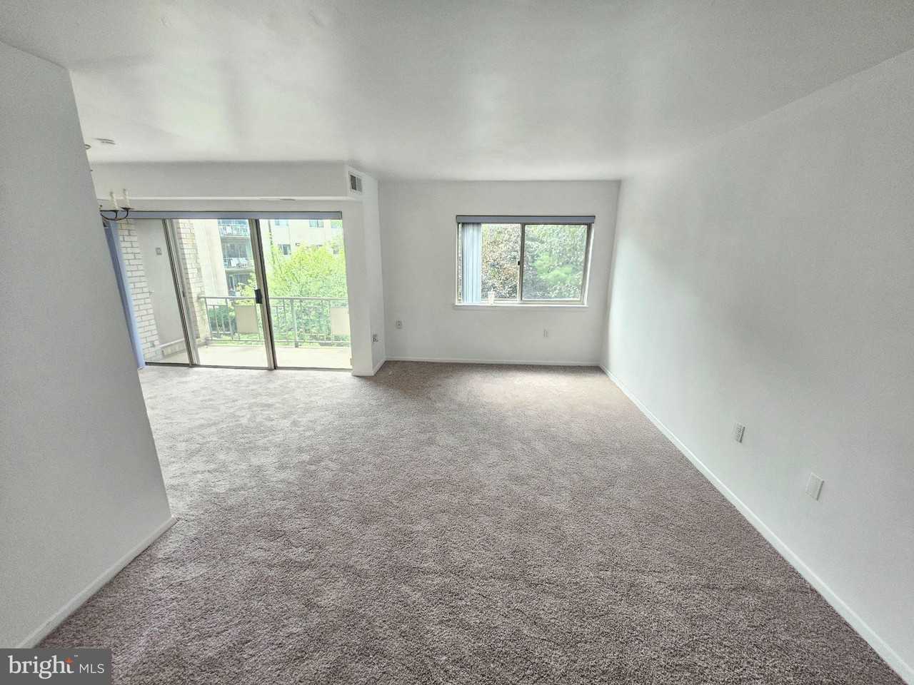 12303 Braxfield Ct #391 - Photo 5 of 44