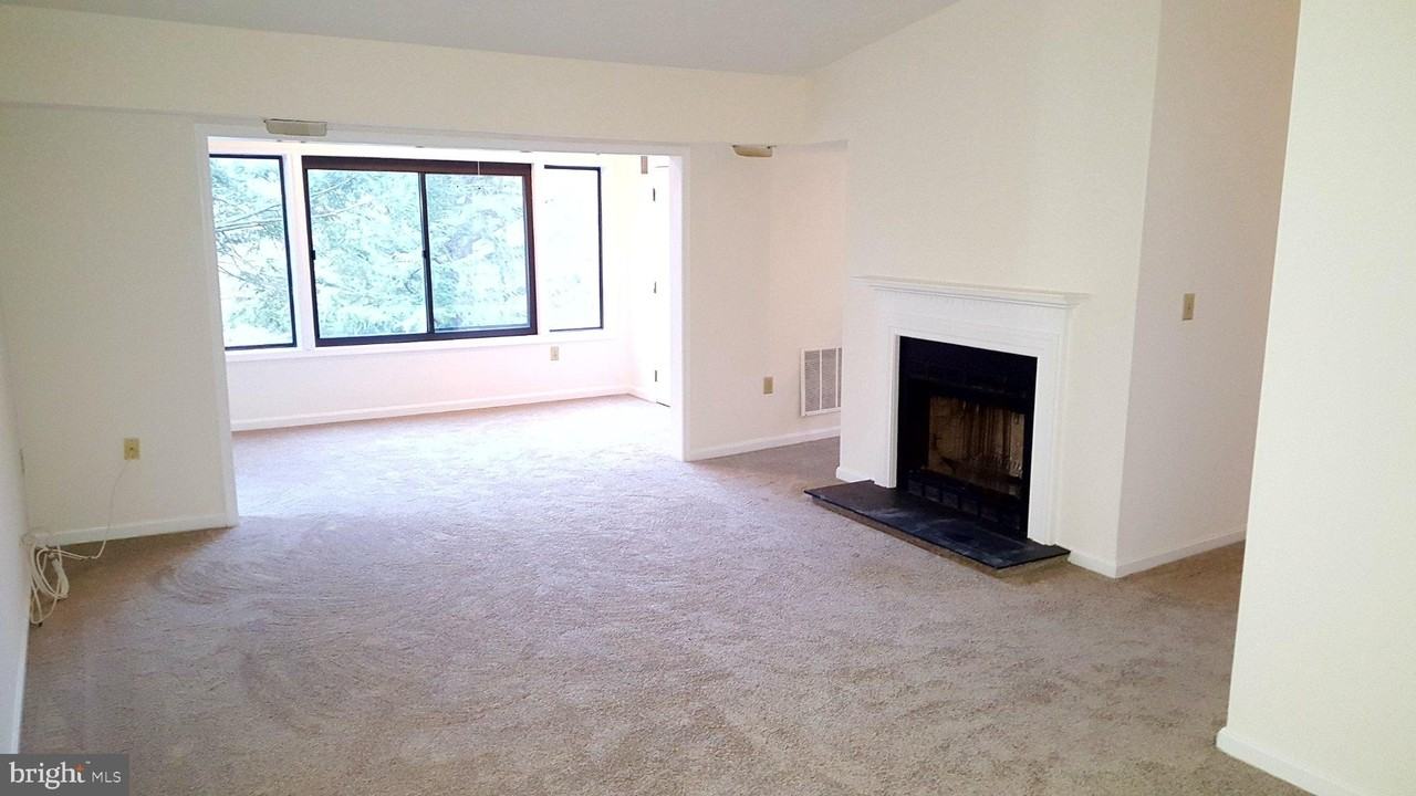 948 Windbrooke Dr #948 - Photo 5 of 32