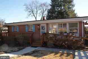 4 Rosanne Ln - Photo 1 of 1