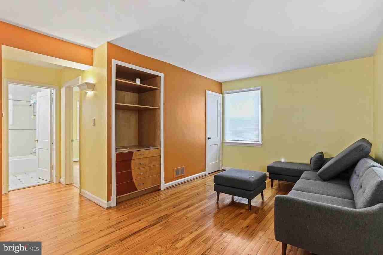 11713 King Tree St - Photo 5 of 21