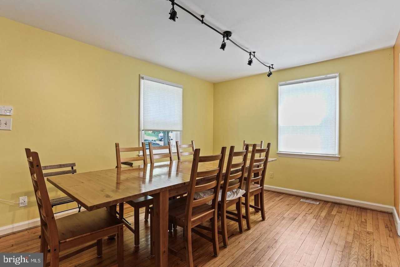 11713 King Tree St - Photo 7 of 21