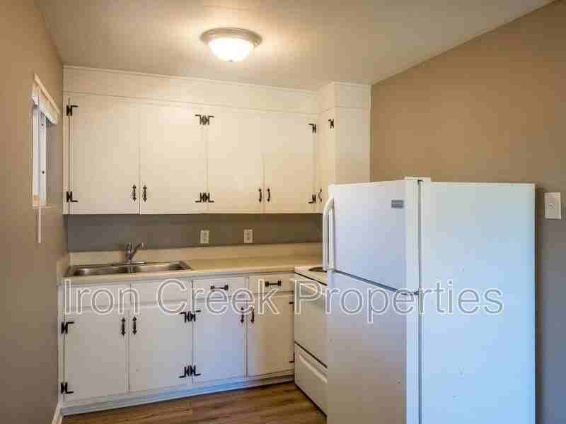 348 Cummins Rd #2 - Photo 4 of 11