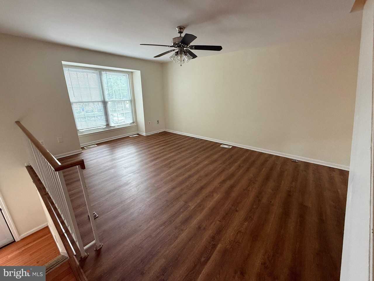 14937 London Ln - Photo 6 of 28